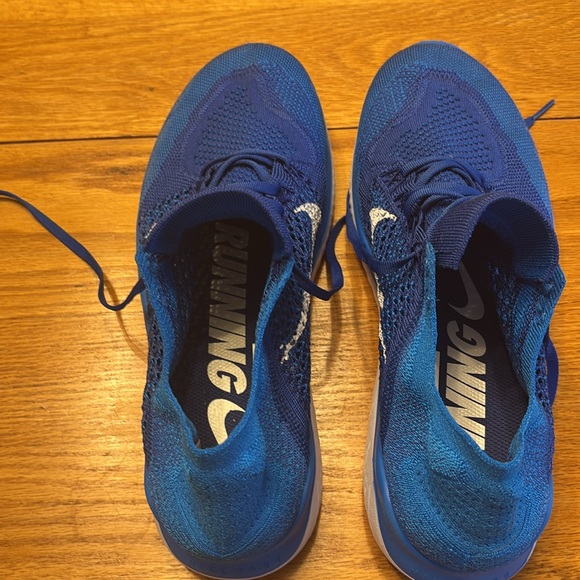 Nike Royal Blue Mesh Running Shoes - Picture 4 of 8